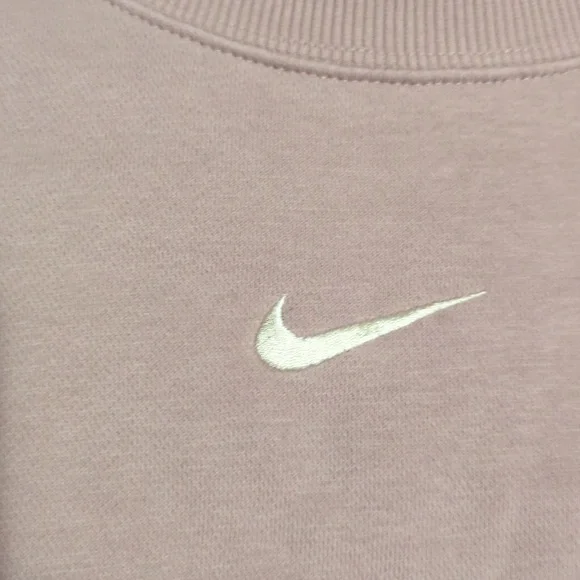 Nike Sportswear Phoenix Fleece Oversized Crewneck Sweatshirt - Picture 4 of 5
